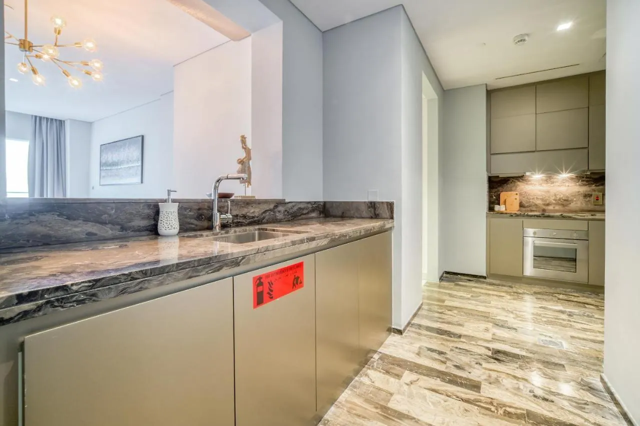 Damac Heights, Dubai Marina - Mint Stay Apartment